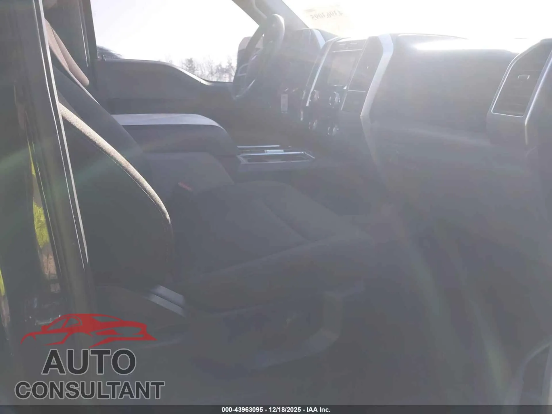 2019 FORD F-150 Damaged VIN 1FTEW1E56KFA08943 – interior seats