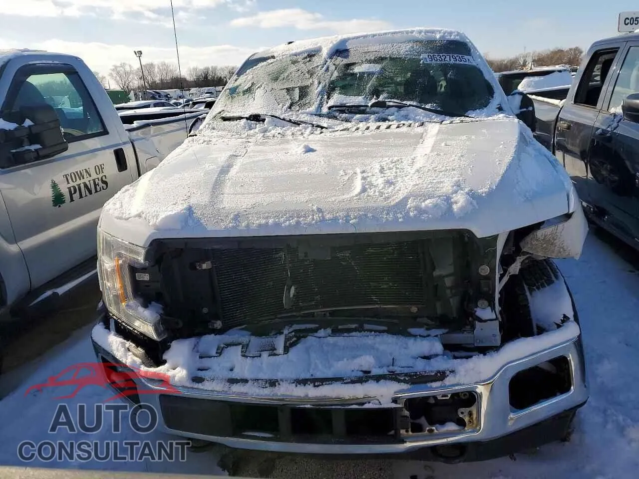2018 FORD F-150 Damaged VIN 1FTEX1EP1JKD78976 – interior seats