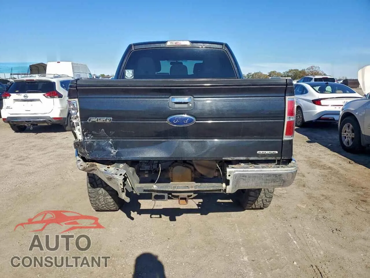 2011 FORD F-150 Damaged VIN 1FTFW1EF6BFA33161 – engine bay 2011 FORD F-150 Damaged VIN 1FTFW1EF6BFA33161 – engine bay