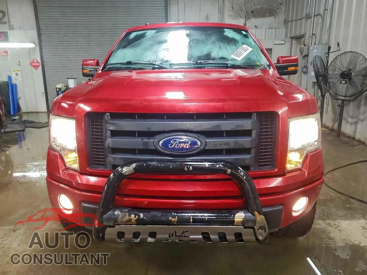 2010 FORD F-150 Damaged VIN 1FTFW1EV3AFC61933 – interior seats