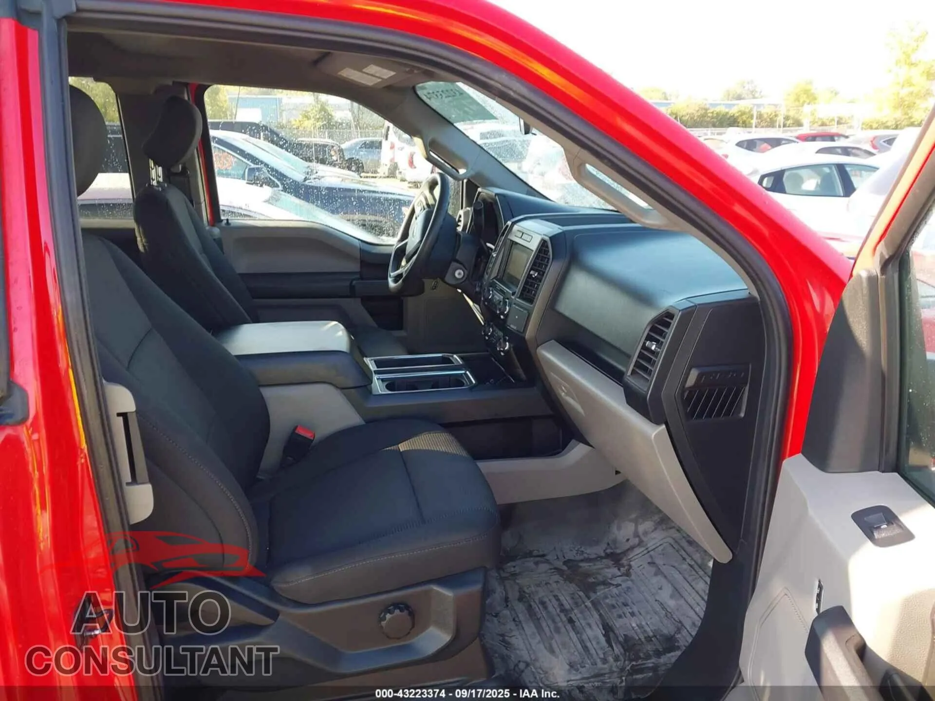 2020 FORD F-150 Damaged VIN 1FTFX1E56LFC19739 – interior seats 2020 FORD F-150 Damaged VIN 1FTFX1E56LFC19739 – interior seats