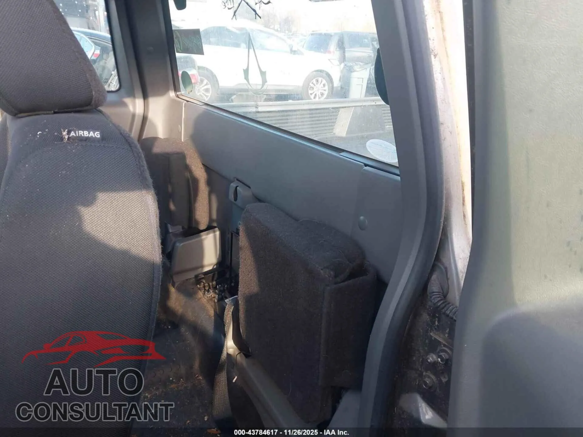 2011 FORD RANGER Damaged VIN 1FTKR4EE8BPA82614 – undercarriage