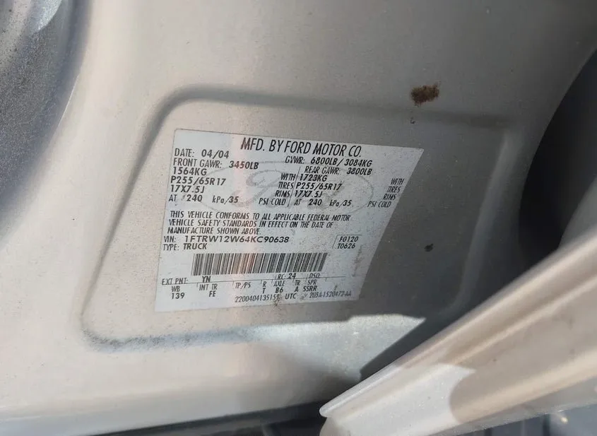 2004 FORD F-150 Used VIN 1FTRW12W64KC90638 – exterior detail 2004 FORD F-150 Used VIN 1FTRW12W64KC90638 – exterior detail