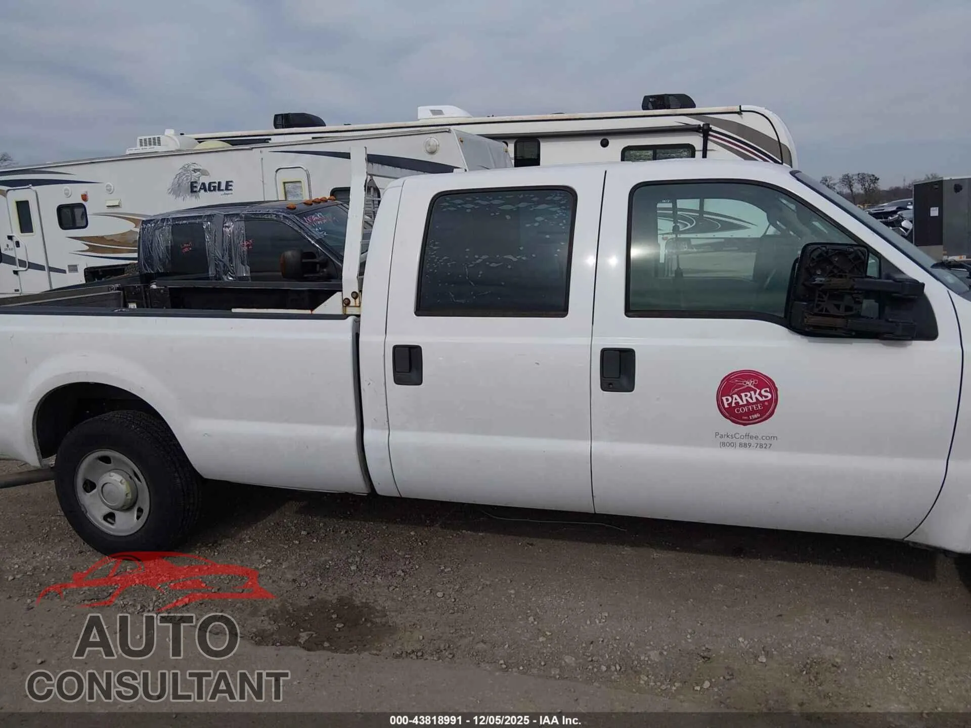 2009 FORD F-250 Damaged VIN 1FTSW20569EA38895 – engine bay 2009 FORD F-250 Damaged VIN 1FTSW20569EA38895 – engine bay