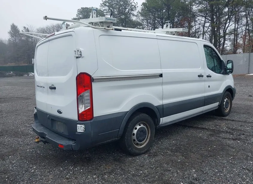 2016 FORD Transit Used VIN 1FTYE1YM5GKA15433 – trunk area