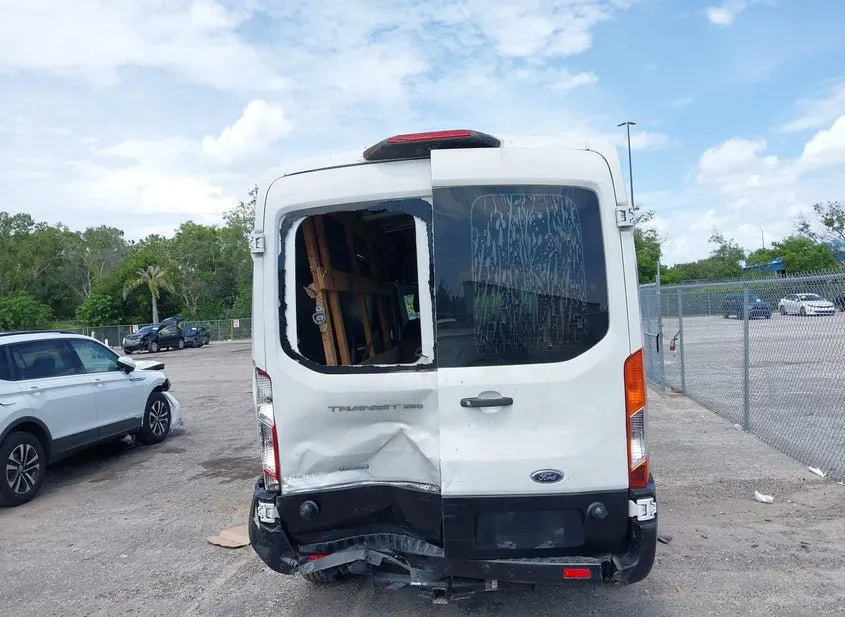 2018 Ford Transit Used VIN 1FTYR2DG6JKA06595 – front exterior