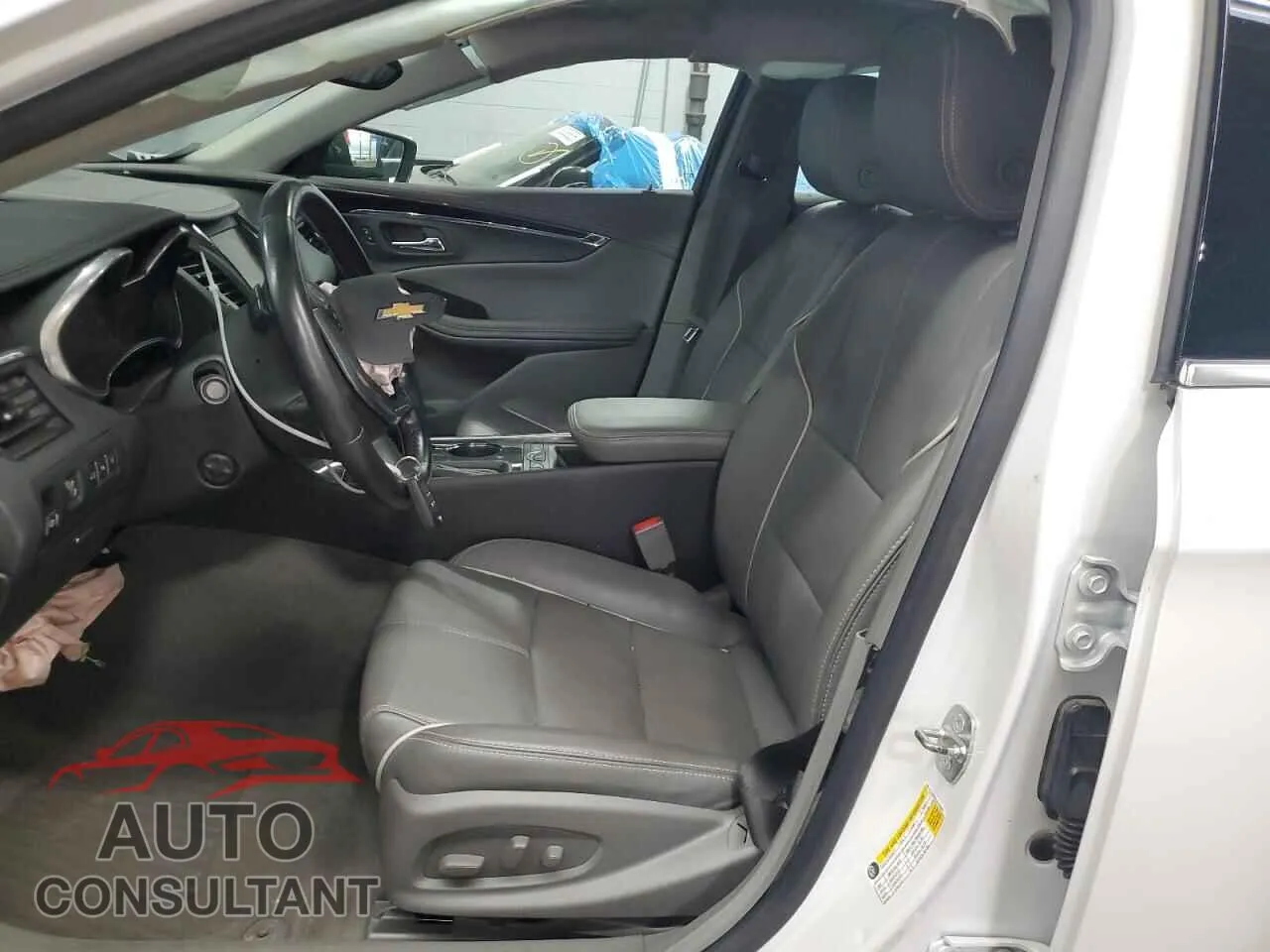 2018 CHEVROLET IMPALA Damaged VIN 1G1125S32JU123692 – exterior detail