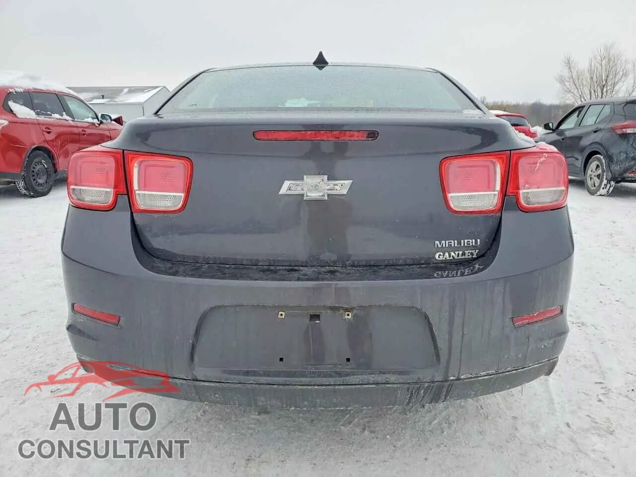 2013 CHEVROLET MALIBU Damaged VIN 1G11B5SA2DF348587 – engine bay