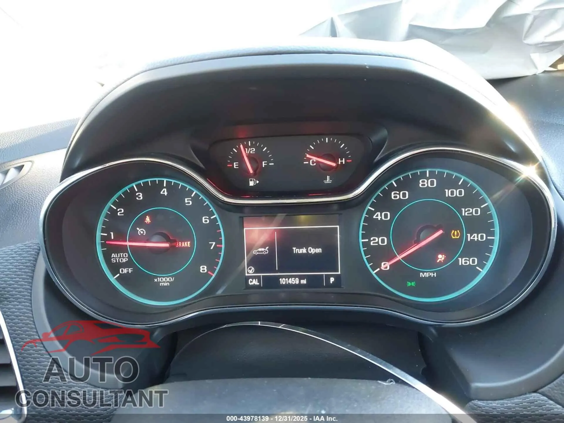 2018 CHEVROLET CRUZE Damaged VIN 1G1BE5SM7J7227839 – exterior detail