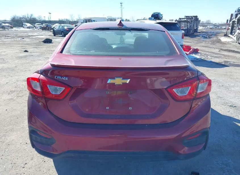 2018 CHEVROLET Cruze Used VIN 1G1BE5SM8J7118502 – photo 16 2018 CHEVROLET Cruze Used VIN 1G1BE5SM8J7118502 – photo 16