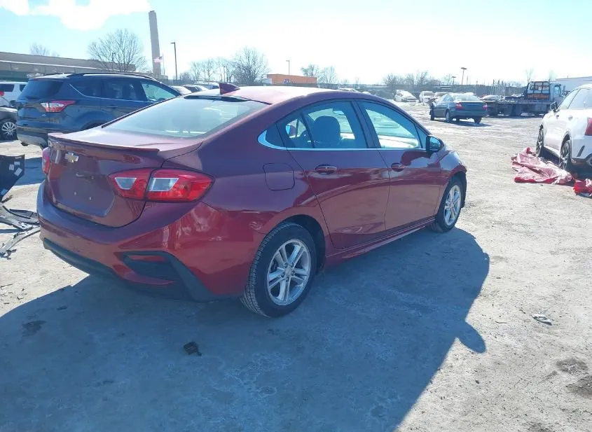 2018 CHEVROLET Cruze Used VIN 1G1BE5SM8J7118502 – photo 17 2018 CHEVROLET Cruze Used VIN 1G1BE5SM8J7118502 – photo 17