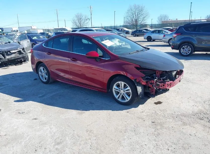 2018 CHEVROLET Cruze Used VIN 1G1BE5SM8J7118502 – photo 18 2018 CHEVROLET Cruze Used VIN 1G1BE5SM8J7118502 – photo 18