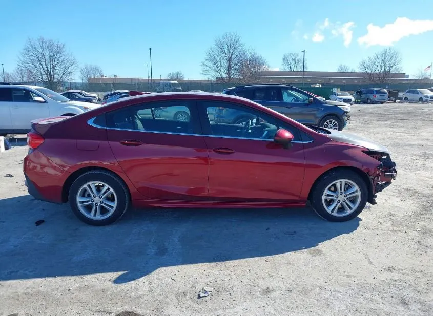 2018 CHEVROLET Cruze Used VIN 1G1BE5SM8J7118502 – photo 19 2018 CHEVROLET Cruze Used VIN 1G1BE5SM8J7118502 – photo 19