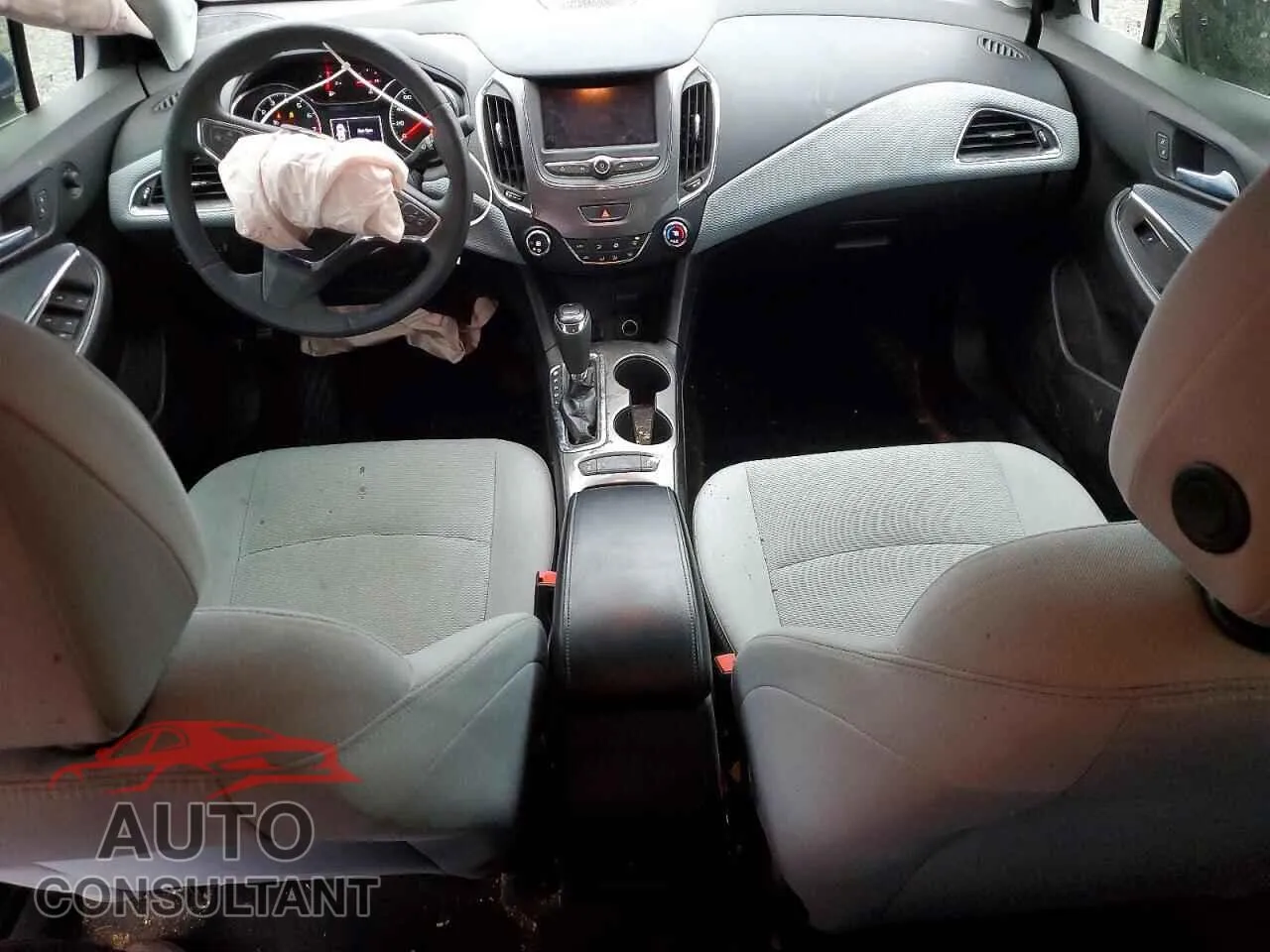 2019 CHEVROLET CRUZE Damaged VIN 1G1BE5SMXK7137733 – undercarriage
