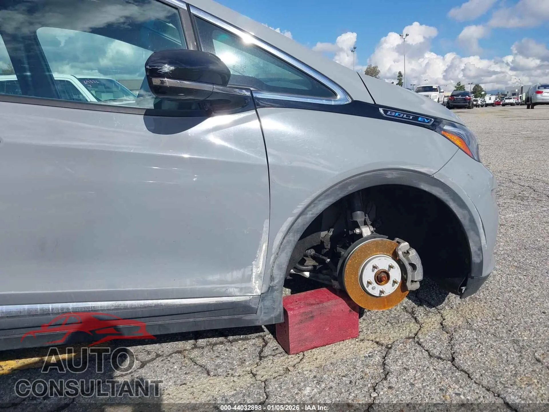 2019 CHEVROLET BOLT EV Damaged VIN 1G1FY6S00K4112756 – engine bay