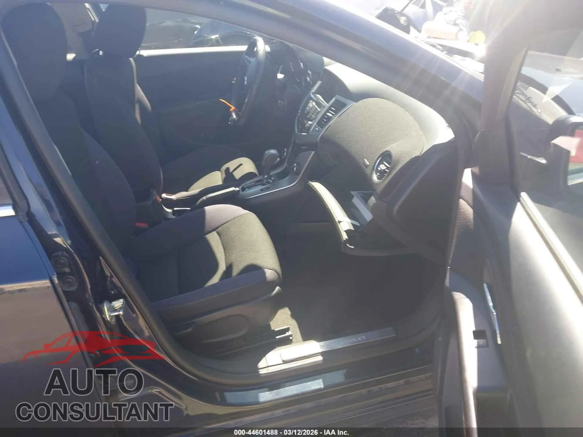 2014 CHEVROLET CRUZE Used VIN 1G1PC5SB2E7236478 – interior seats