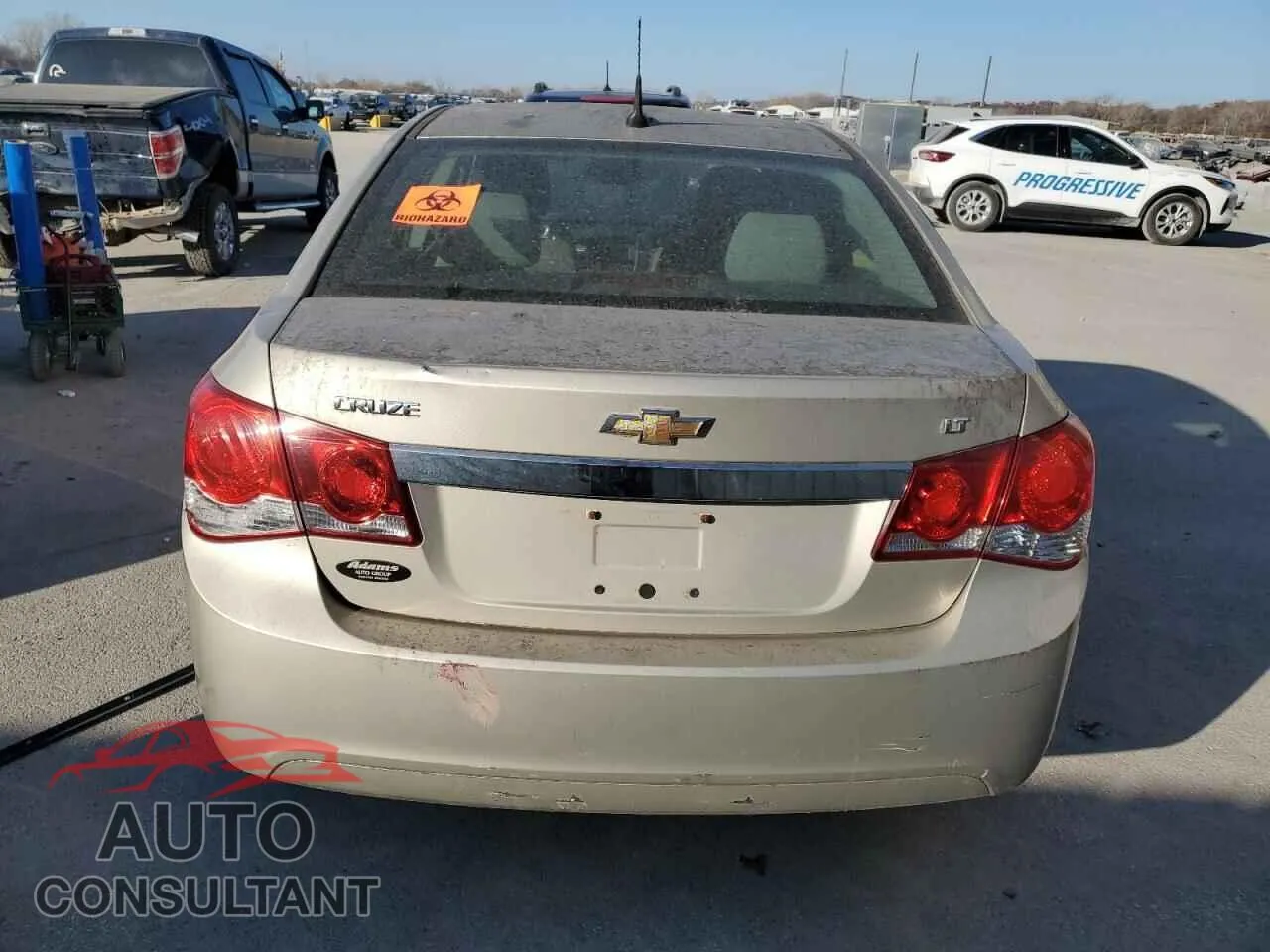 2014 CHEVROLET CRUZE Damaged VIN 1G1PC5SB2E7471950 – engine bay