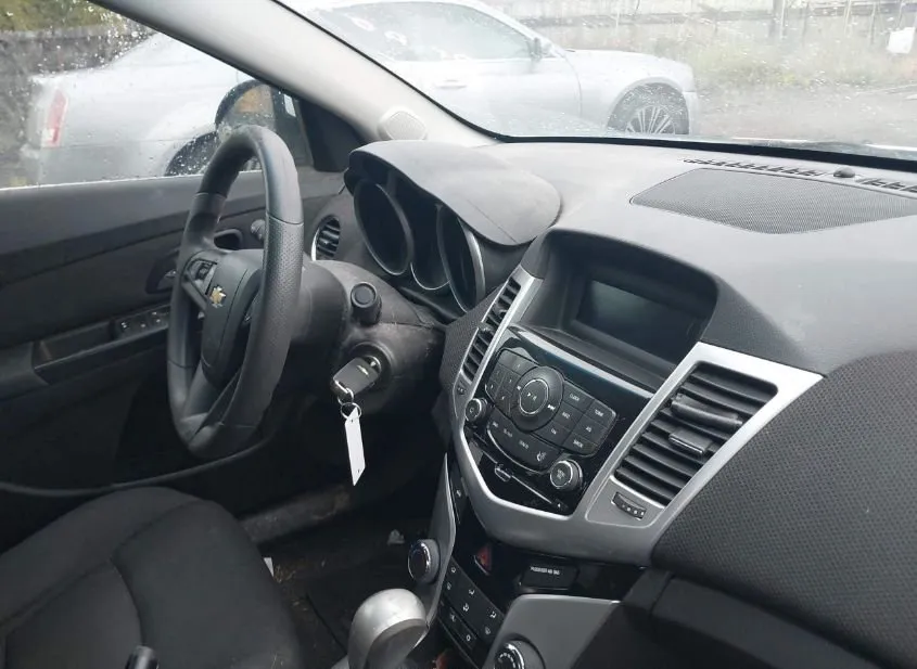 2016 CHEVROLET Cruze Limited Used VIN 1G1PE5SB1G7206157 – interior seats