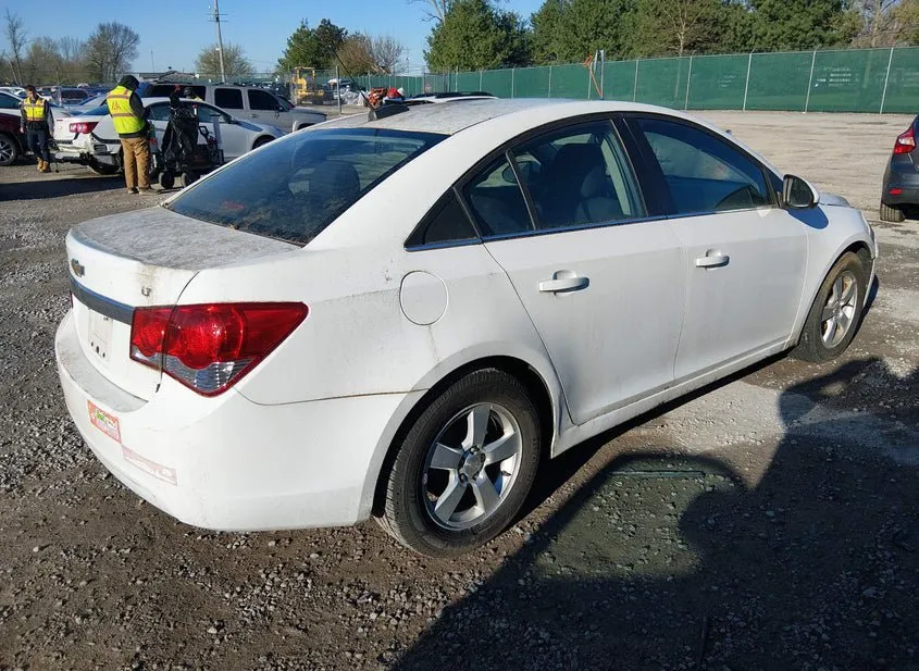 2016 CHEVROLET Cruze Limited Used VIN 1G1PE5SB3G7230315 – undercarriage