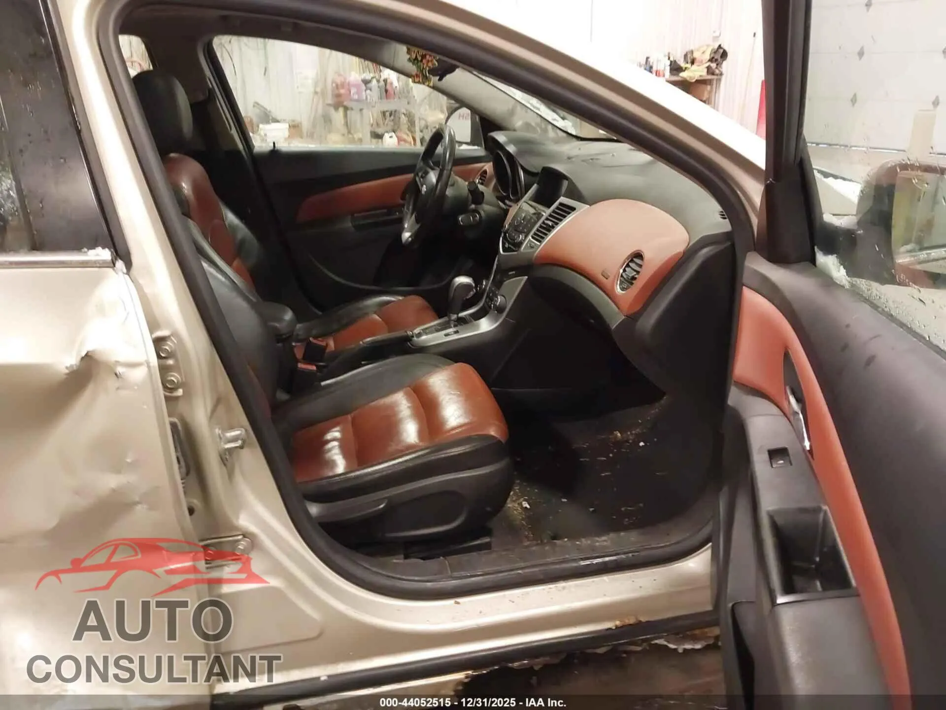 2013 CHEVROLET CRUZE Damaged VIN 1G1PE5SB9D7192939 – interior seats