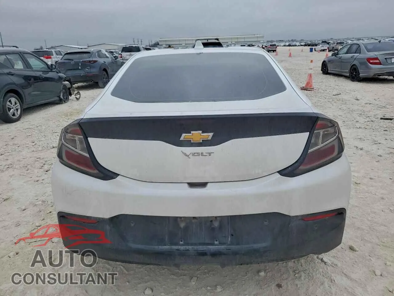 2017 CHEVROLET VOLT Damaged VIN 1G1RB6S59HU111138 – engine bay