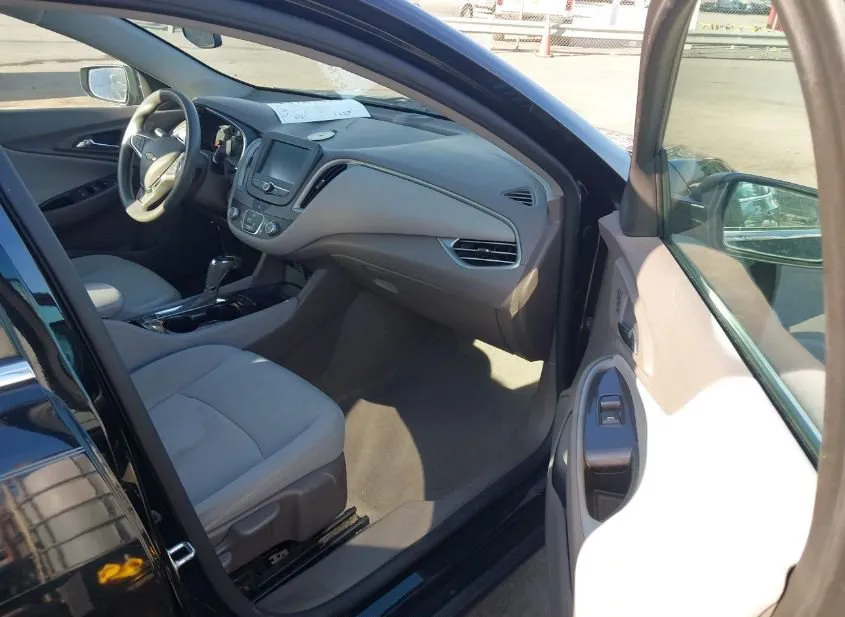 2017 CHEVROLET Malibu Used VIN 1G1ZB5ST5HF118438 – interior seats