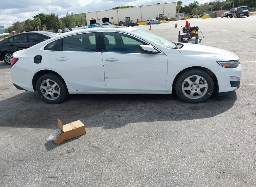 2020 CHEVROLET Malibu Used VIN 1G1ZD5STXLF101279 – photo 12