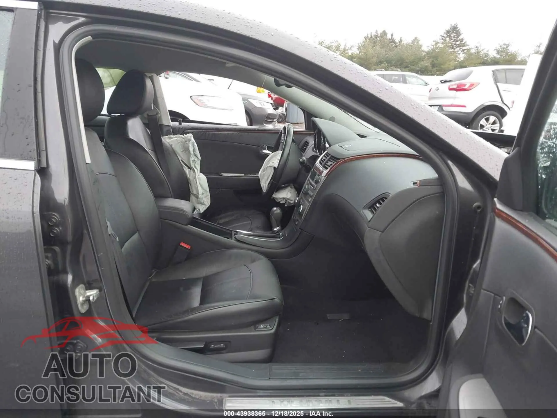 2010 CHEVROLET MALIBU Damaged VIN 1G1ZE5E73AF319654 – interior seats