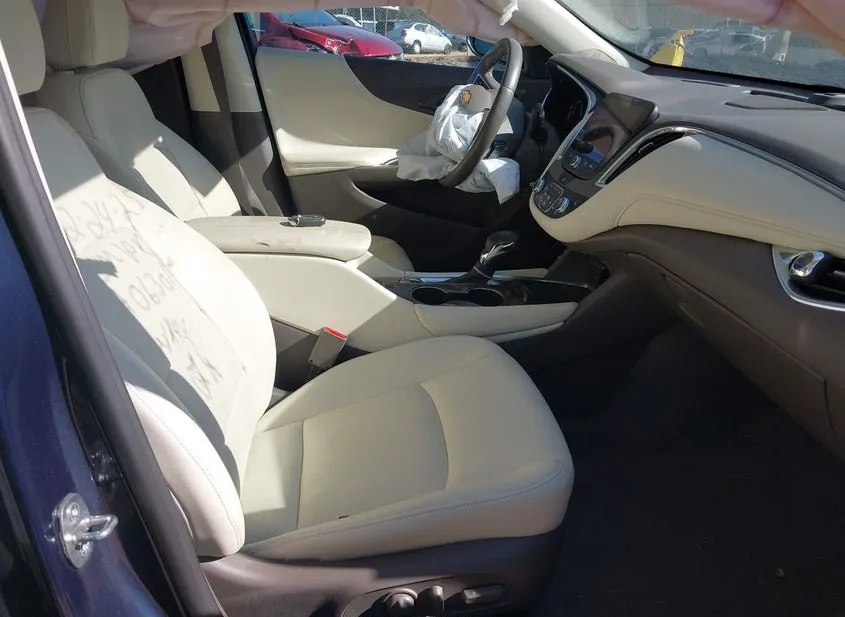 2021 CHEVROLET Malibu Used VIN 1G1ZE5SX0MF063014 – dashboard