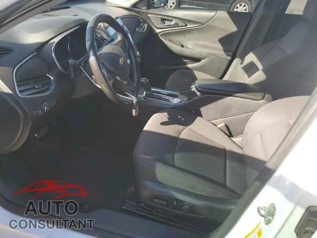 2018 CHEVROLET MALIBU Damaged VIN 1G1ZF5SU1JF274365 – exterior detail