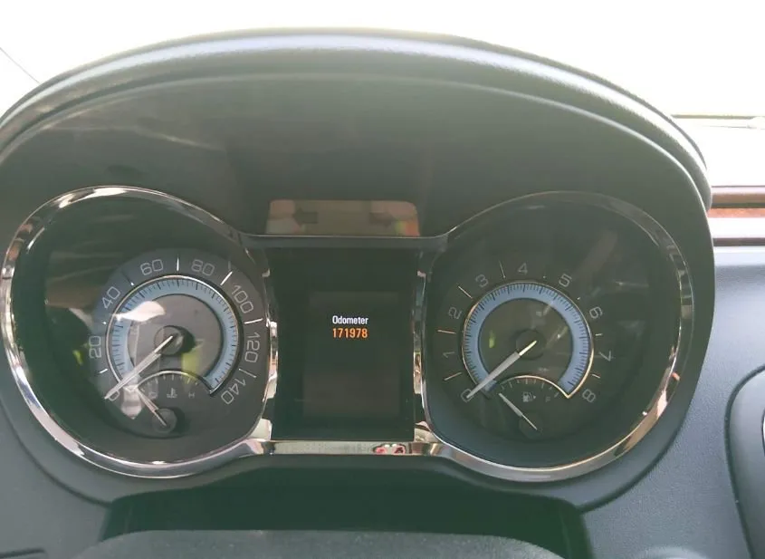 2010 BUICK LaCrosse Used VIN 1G4GE5EVXAF262796 – dashboard
