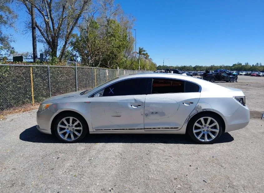 2010 BUICK LaCrosse Used VIN 1G4GE5EVXAF262796 – photo 16
