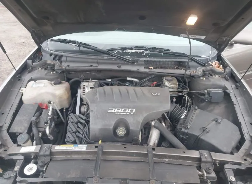 2000 BUICK LeSabre Used VIN 1G4HR54K1YU163340 – trunk area