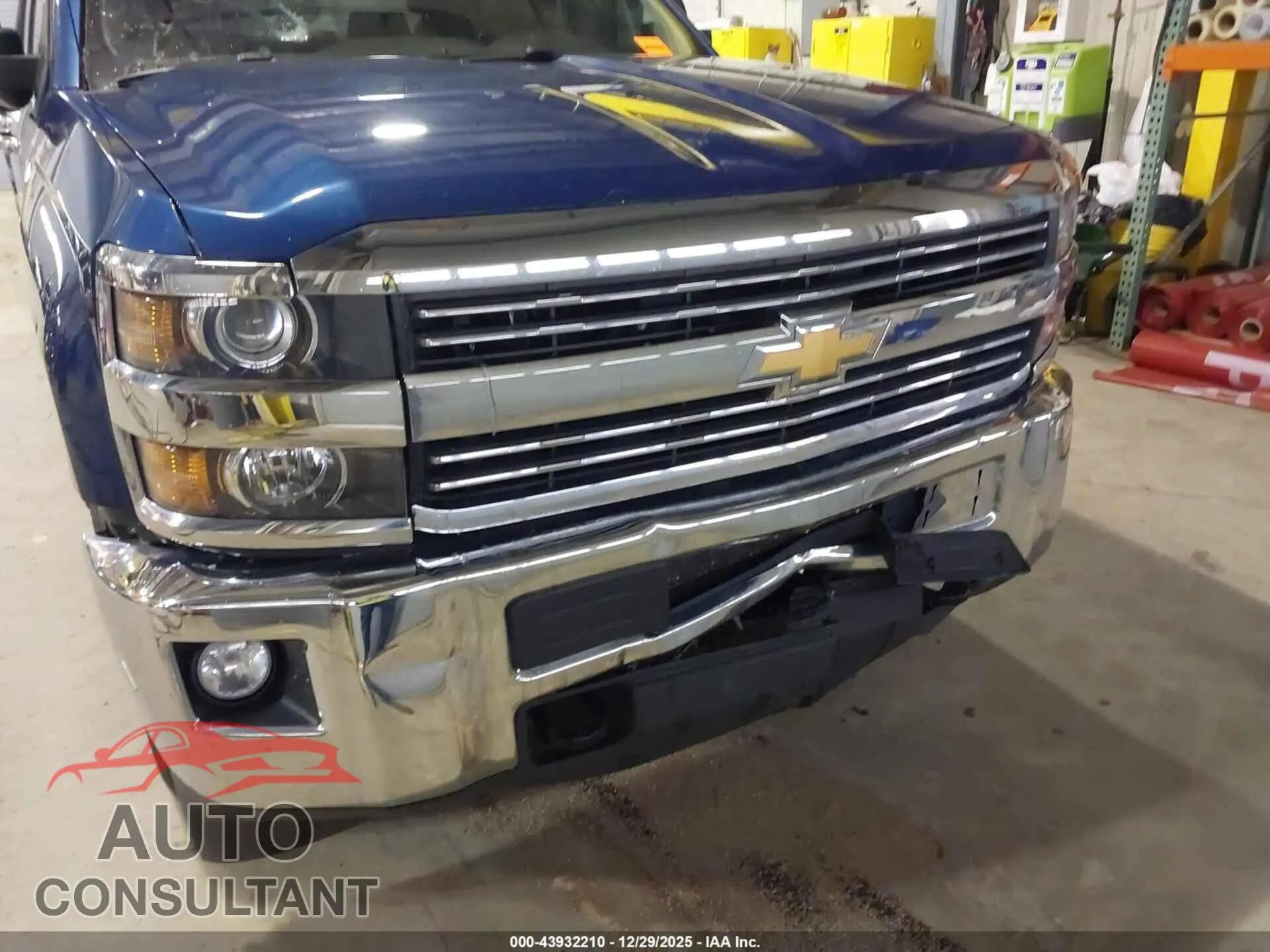 2015 CHEVROLET SILVERADO 2500HD Damaged VIN 1GC2KVEG1FZ558112 – engine bay 2015 CHEVROLET SILVERADO 2500HD Damaged VIN 1GC2KVEG1FZ558112 – engine bay