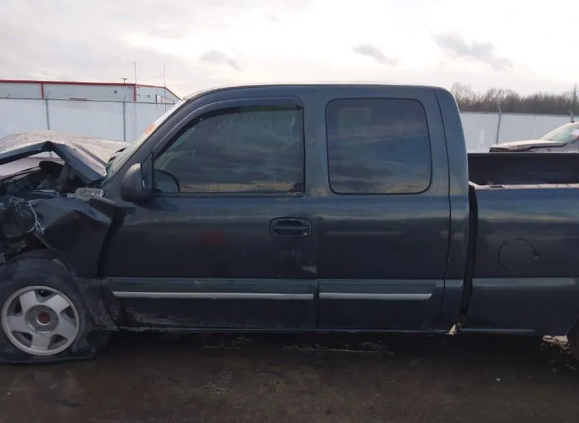2003 CHEVROLET Silverado Used VIN 1GCEC19T73Z107823 – photo 11