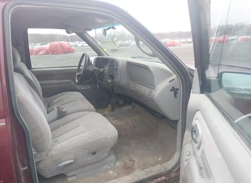 1998 CHEVROLET GMT-400 Used VIN 1GCEK19R9WE147226 – side profile