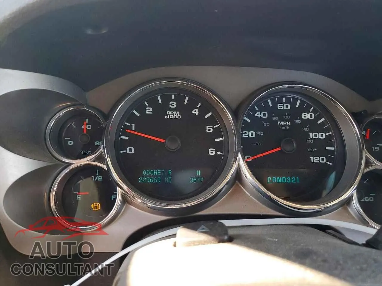 2009 CHEVROLET ALL Models Damaged VIN 1GCEK29019Z184274 – trunk area