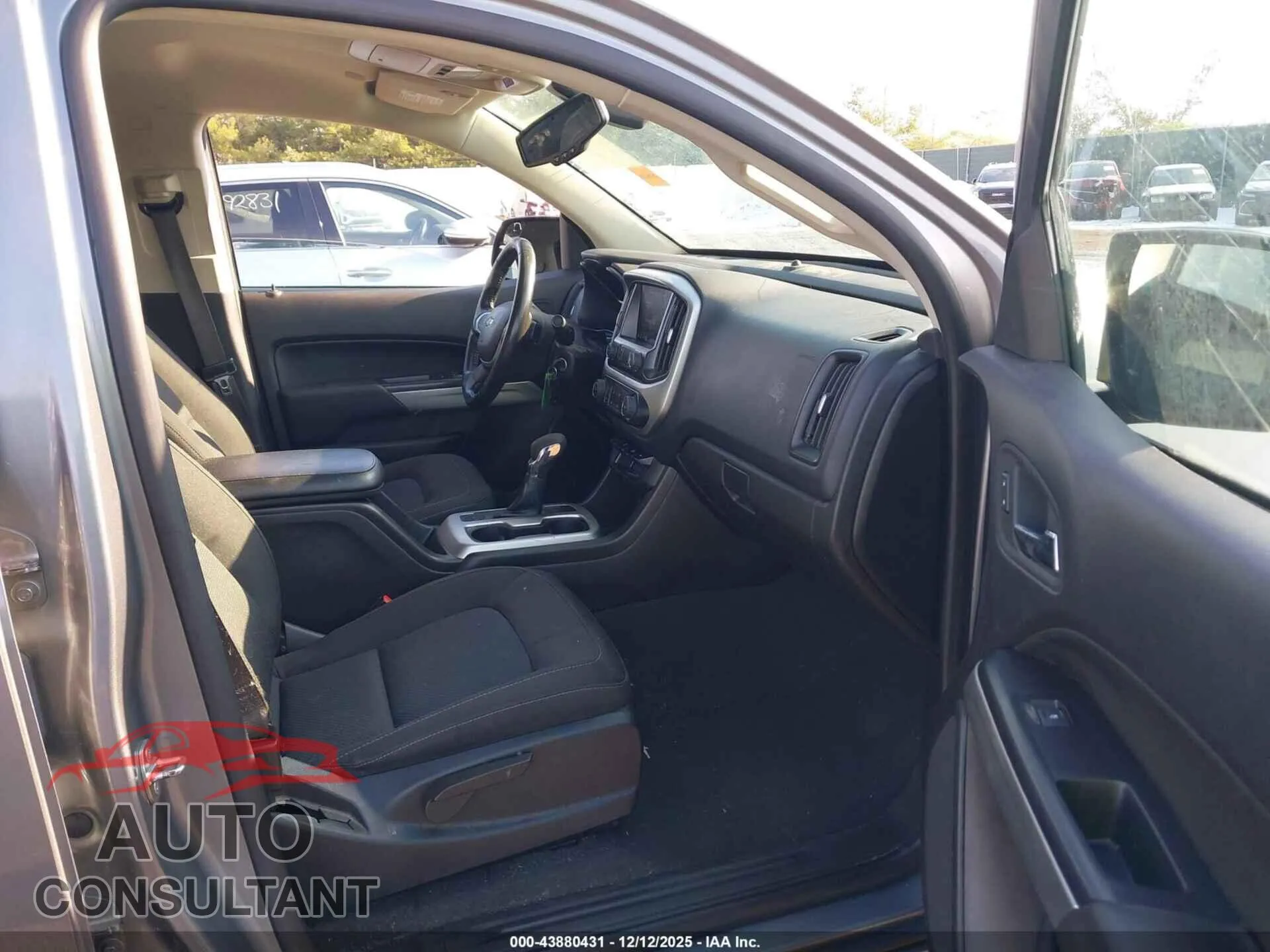 2022 CHEVROLET COLORADO Damaged VIN 1GCGSCEN5N1291904 – interior seats