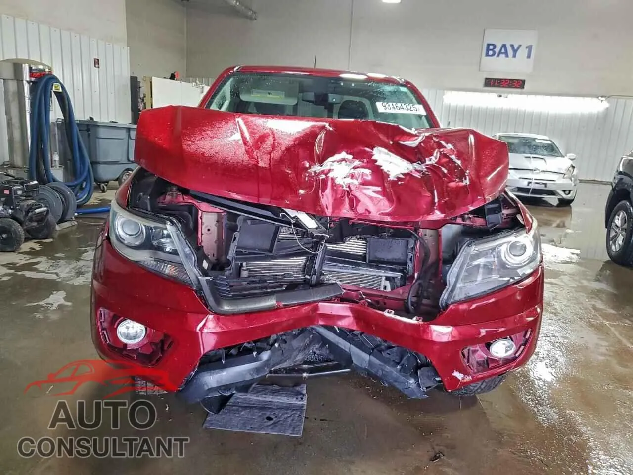 2017 CHEVROLET COLORADO Damaged VIN 1GCGTDEN6H1329177 – interior seats