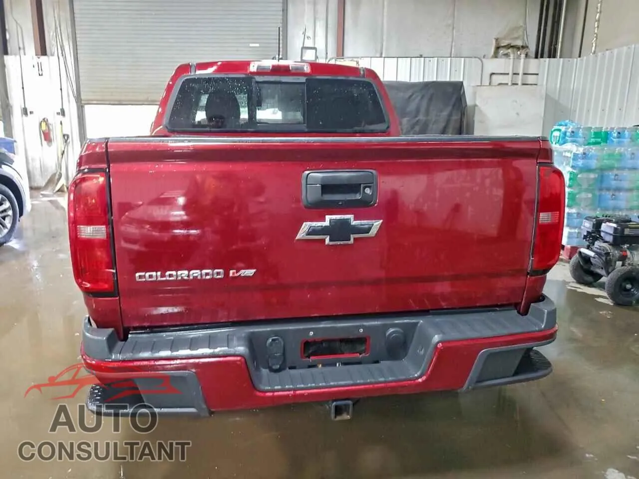 2017 CHEVROLET COLORADO Damaged VIN 1GCGTDEN6H1329177 – engine bay