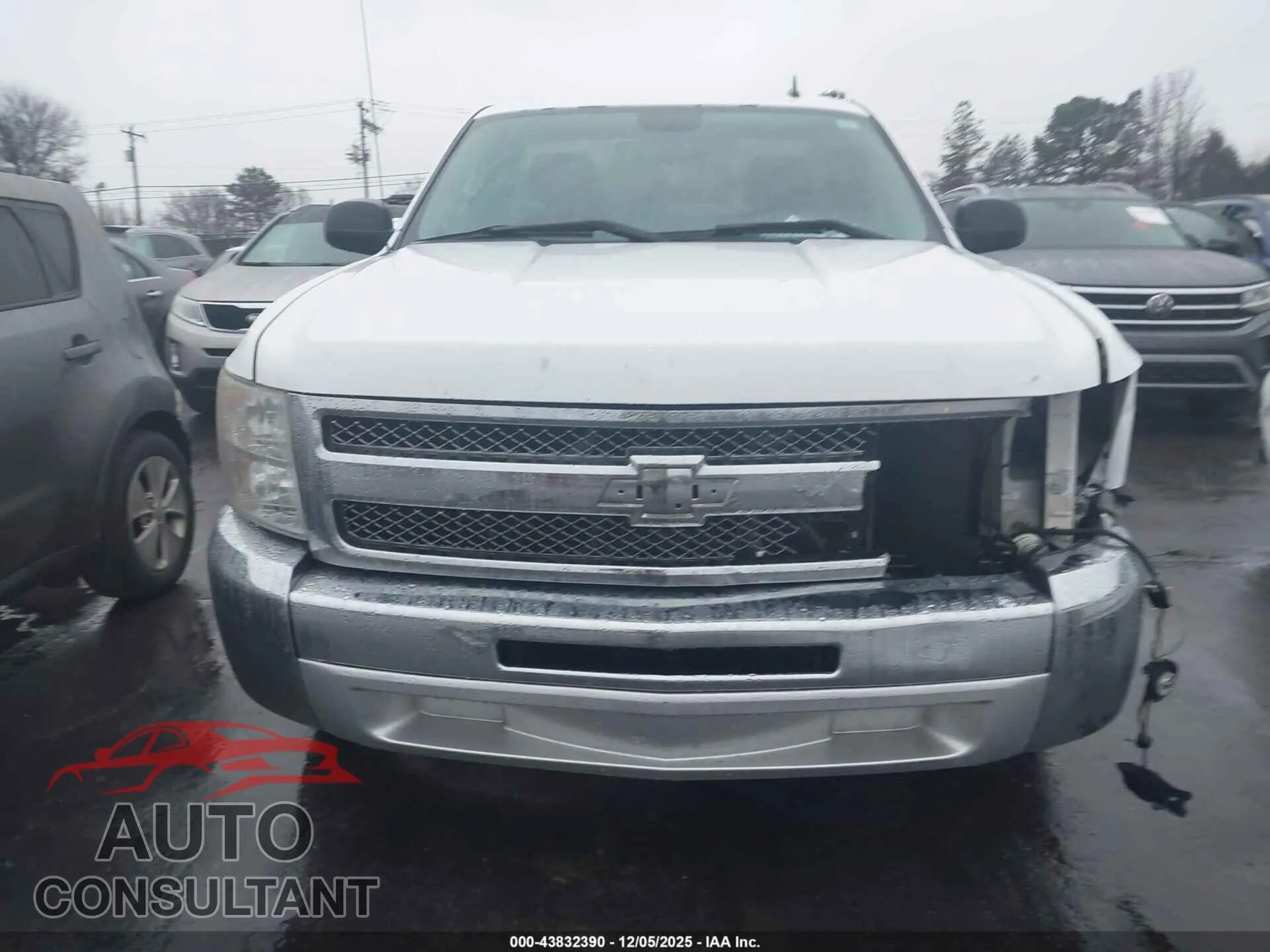 2013 CHEVROLET SILVERADO 1500 Damaged VIN 1GCNCSEA0DZ380064 – photo 12