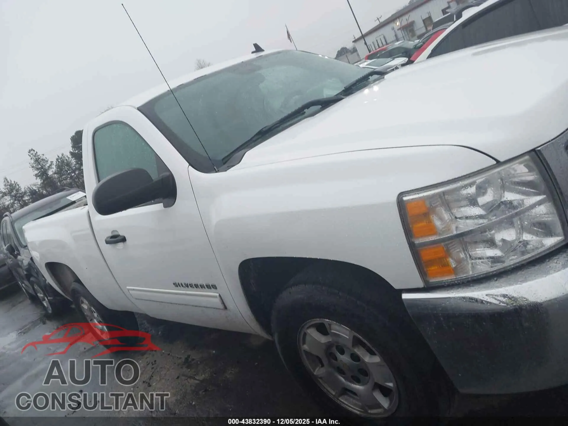 2013 CHEVROLET SILVERADO 1500 Damaged VIN 1GCNCSEA0DZ380064 – photo 13
