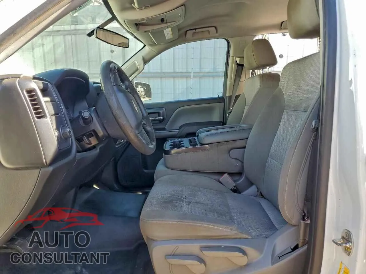 2018 CHEVROLET ALL Models Damaged VIN 1GCPCNEC7JF131219 – exterior detail 2018 CHEVROLET ALL Models Damaged VIN 1GCPCNEC7JF131219 – exterior detail