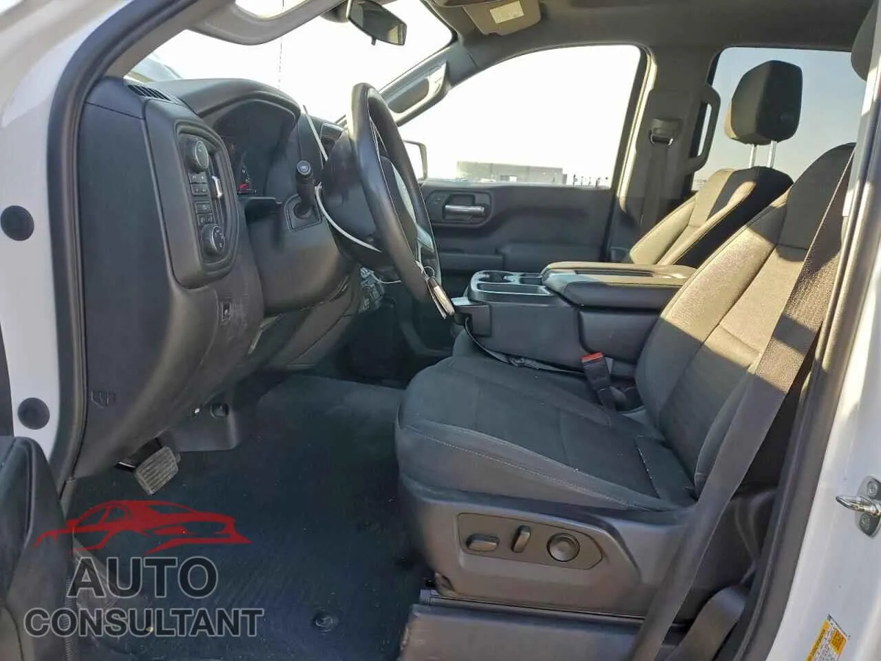 2023 CHEVROLET ALL Models Damaged VIN 1GCPDBEK3PZ310674 – exterior detail 2023 CHEVROLET ALL Models Damaged VIN 1GCPDBEK3PZ310674 – exterior detail