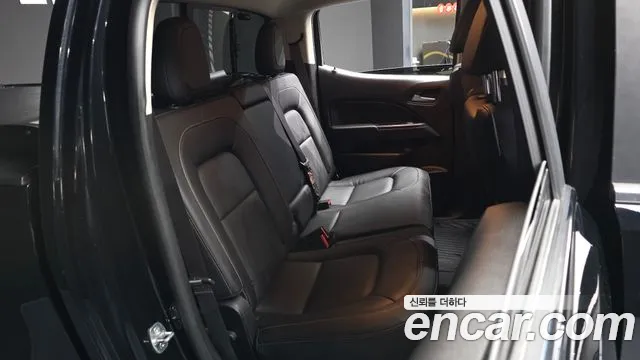2021 Chevrolet Real New Colorado 3.6 Extreme-X 4WD Sold VIN 1GCPT9EN4M1176662 – interior seats