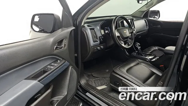 2022 Chevrolet Real New Colorado 3.6 Z71-X Midnight 4WD Sold VIN 1GCPT9EN5N1301332 – engine bay 2022 Chevrolet Real New Colorado 3.6 Z71-X Midnight 4WD Sold VIN 1GCPT9EN5N1301332 – engine bay