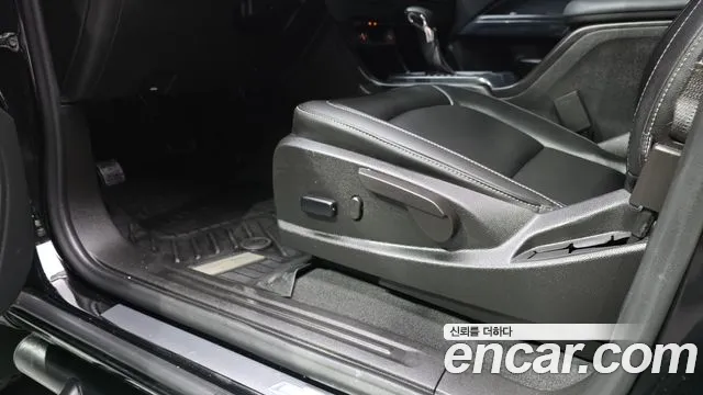 2022 Chevrolet Real New Colorado 3.6 Z71-X Midnight 4wd Sold VIN 1GCPT9EN8N1287751 – front exterior