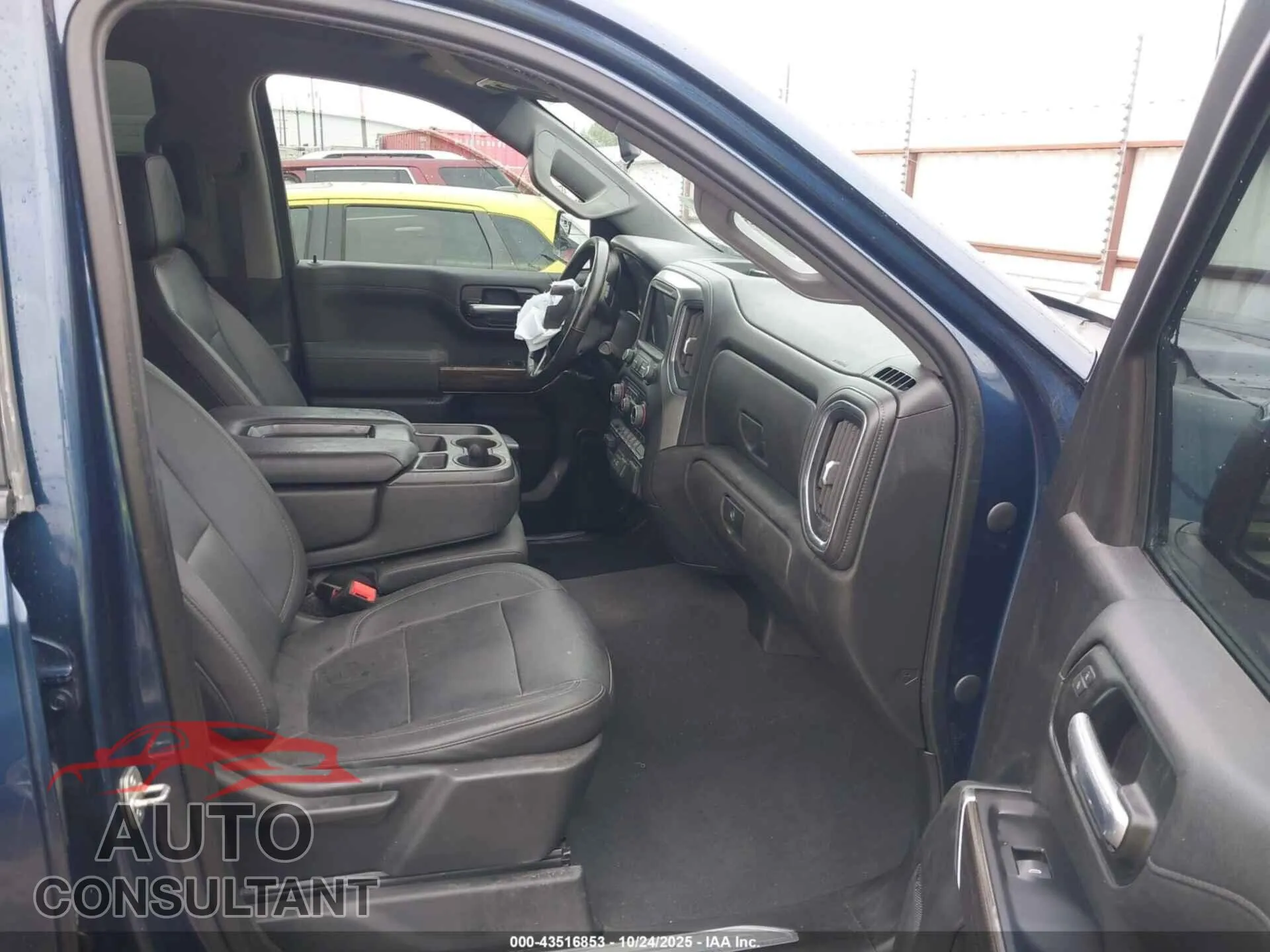 2021 CHEVROLET SILVERADO 1500 Damaged VIN 1GCPWCED5MZ226126 – interior seats