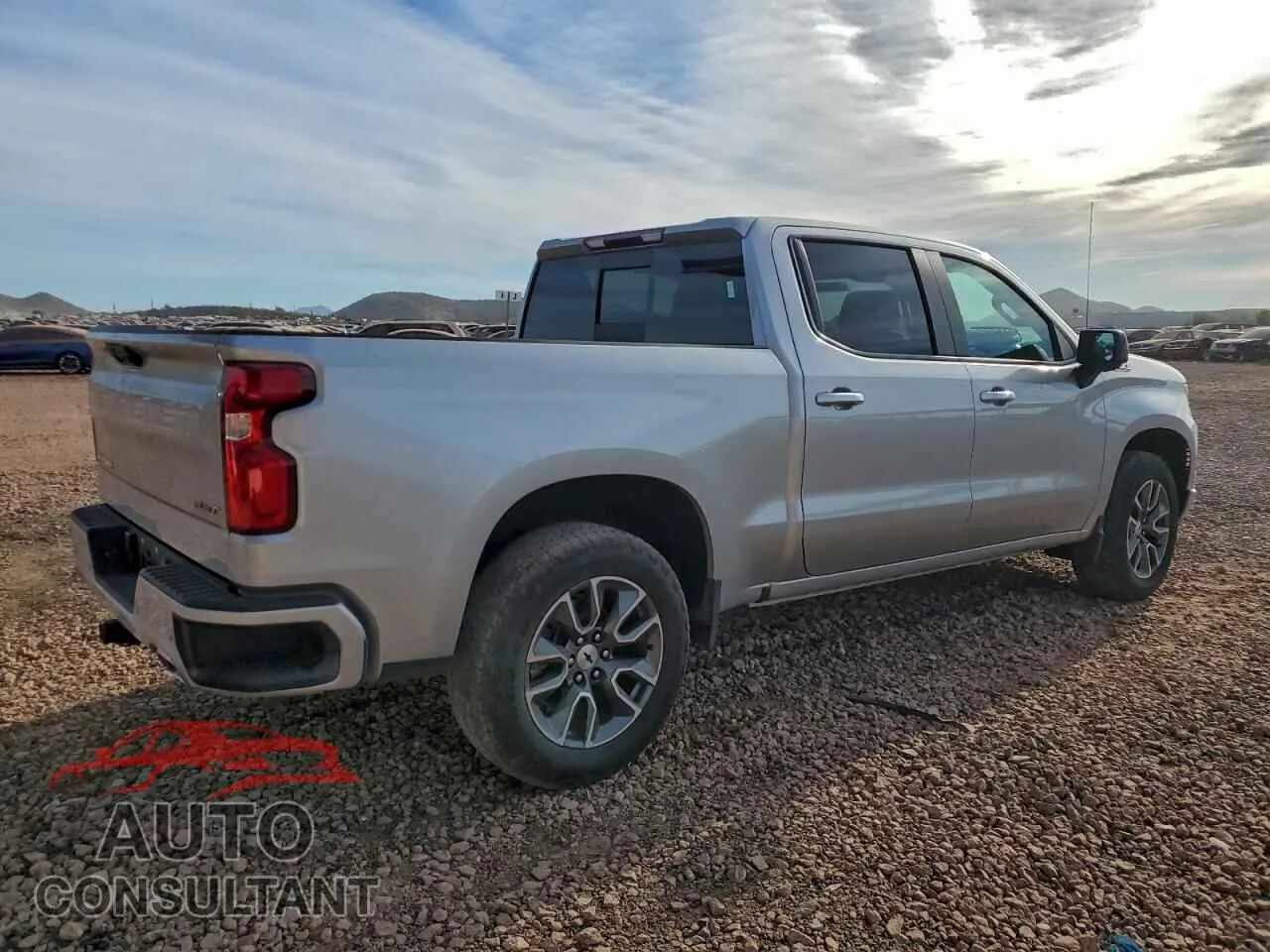 2022 CHEVROLET ALL Models Damaged VIN 1GCUDEET1NZ564944 – side profile