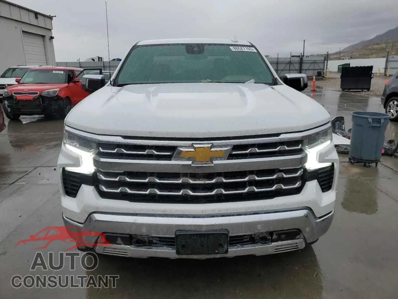 2025 CHEVROLET ALL Models Damaged VIN 1GCUKGE84SZ102869 – interior seats